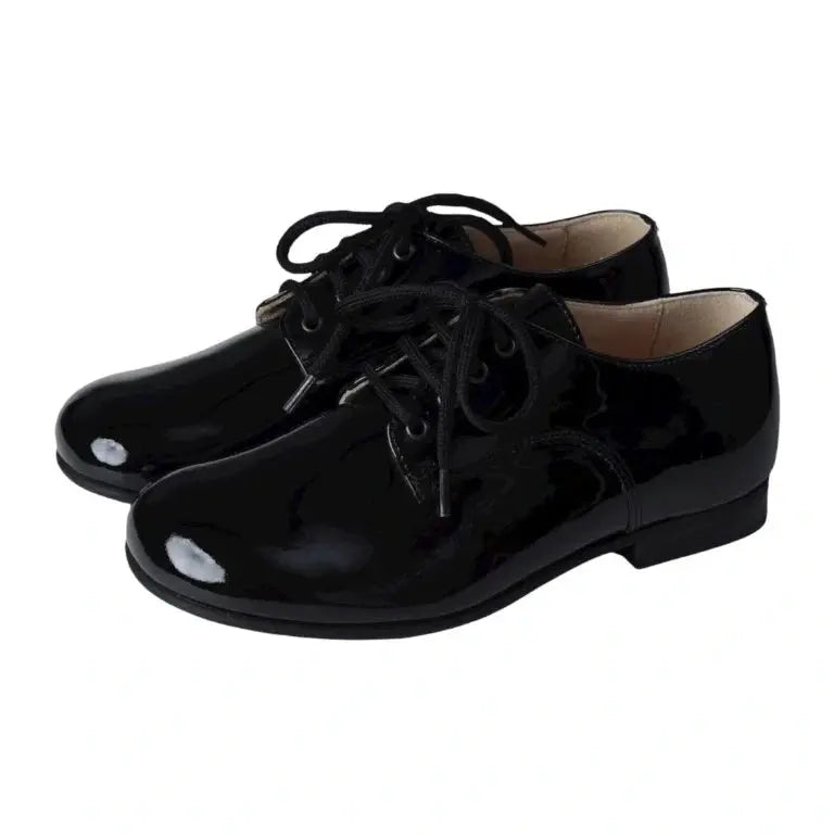 Black Patent Leather Lace shoes for boys and girls by London Kids - Tie shoe crafted from premium patent leather - Made in Italy.