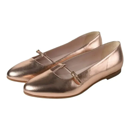 Gold soft leather flats for girls by London Kids - charming and stylish.