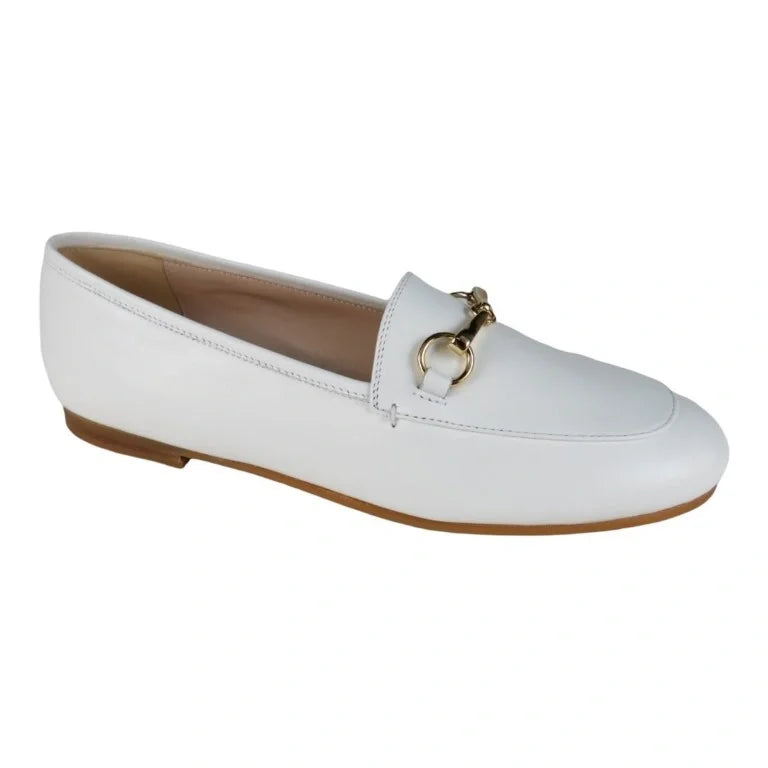 White soft leather flat loafer for girls and boys by London Kids - white color, soft leather material, flat style, casual and dress occasions.