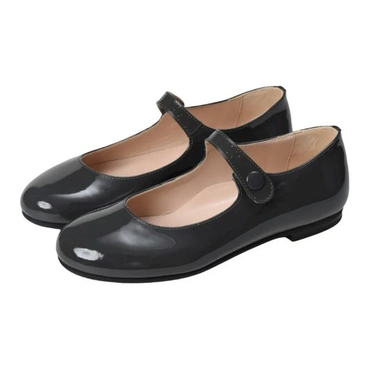 Gray patent leather strap for girl by London Kids - strap shoe in gray patent leather for girls