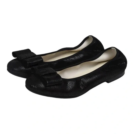 Stylish black patent leather flats for girls, teens, and women by London Kids, perfect for dressy occasions.