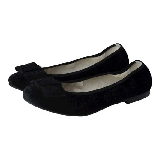 Black velvet flats with square bow for girls, teens, and women by London Kids