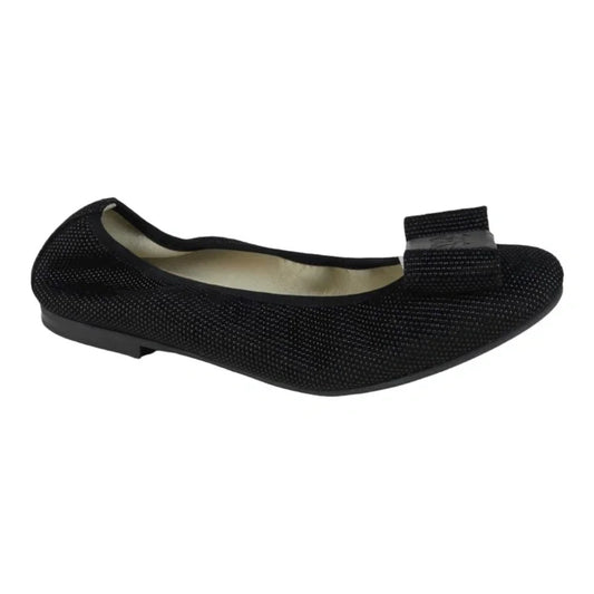 Black soft leather flats for girls, teens, and women by London Kids - Pretty Ballerinas, bow ballet flat.