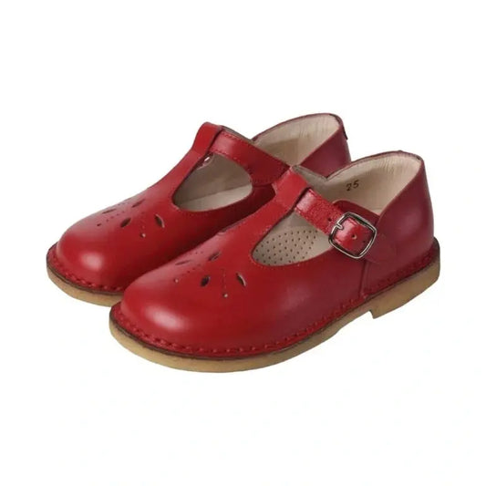 Red polished leather strap for boy or girl by Galluci, red T-strap design, made in Italy from polished leather, London Kids collection, casual wear