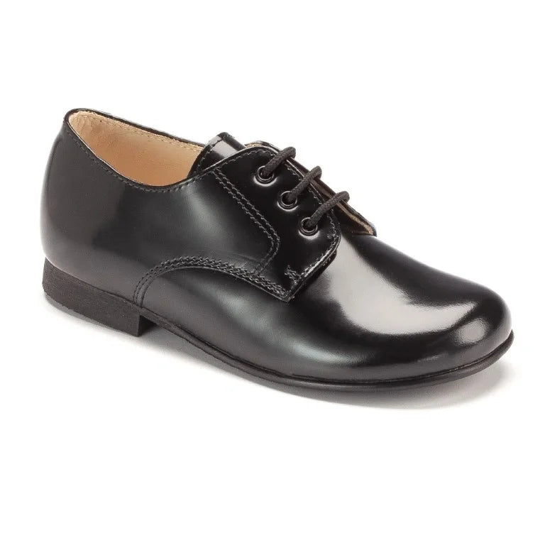 Black polished leather lace-up shoes for boys by Beberlis - ideal for dressy occasions