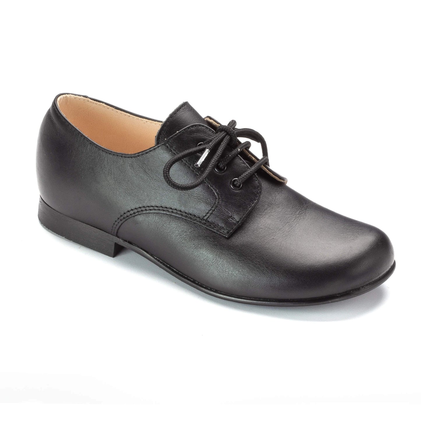 Black soft leather lace shoes for boys by Beberlis, made in Spain.