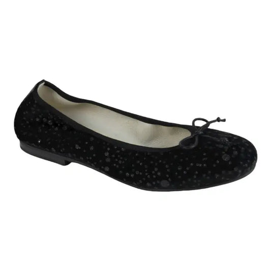 Elegant black velvet flats for girls by London Kids, perfect for dressy occasions.