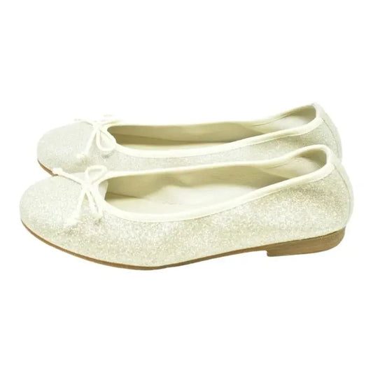 Gold glitter flats for girl by London Kids - gold glitter ballet flats, ideal for dressy occasions.