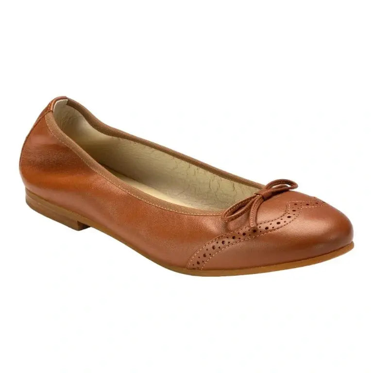 Tan soft leather flats for girl by London Kids, bow ballet flat in tan color crafted from soft leather