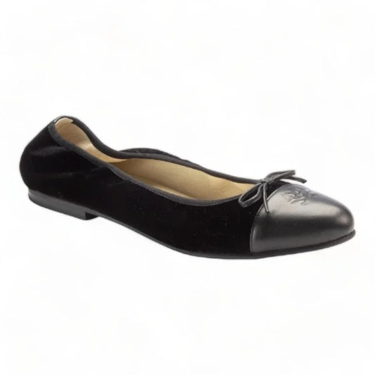 Stylish black velvet flats by London Kids for teen/women, perfect for any occasion