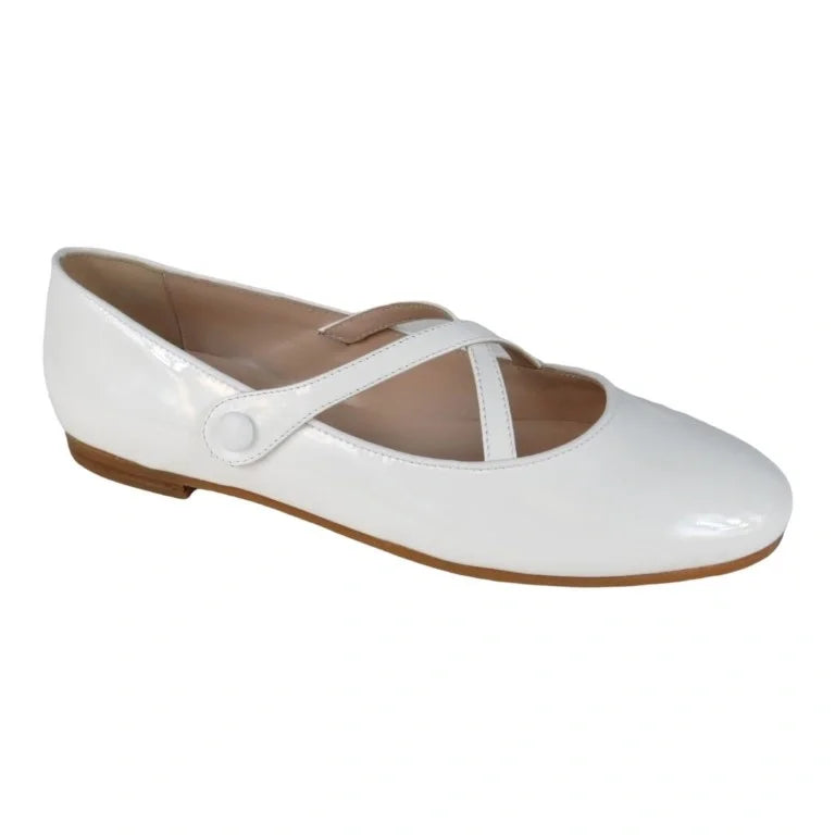 White patent leather strap shoes for girls by London Kids