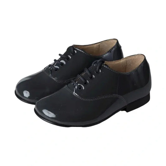 Stylish gray patent leather lace shoes for boys by Beberlis