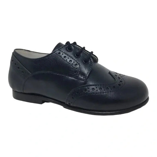 Stylish navy polished leather lace shoes for boys by Beberlis, ideal for dressy and casual occasions.