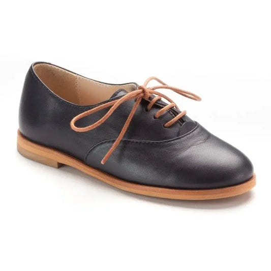 Navy soft leather lace shoes for boys by Beberlis, made from high-quality materials in Spain.