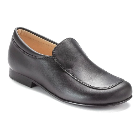 Black soft leather slip-on shoes for boys by Beberlis