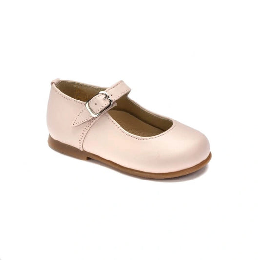 Pink soft leather baby strap shoe for toddlers, made in Spain