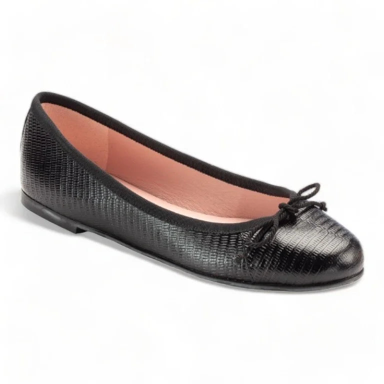 Black croc leather flats for teen/women by Pretty Ballerinas - black color, croc leather material, flats for casual wear.