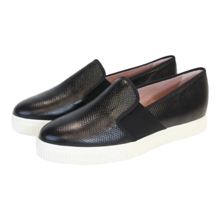 Black soft leather sneaker for teen and women by Pretty Ballerinas - casual footwear in black soft leather.