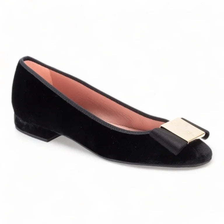 Black Velvet Flats for Teen/Women by Pretty Ballerinas - London Kids, Small Heel, Black Velvet, Flats from Spain