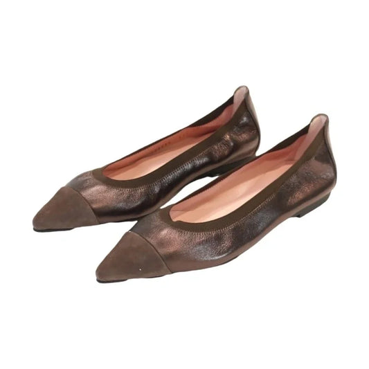 Brown soft leather flats for teen women by Pretty Ballerinas, casual footwear option crafted from soft leather.