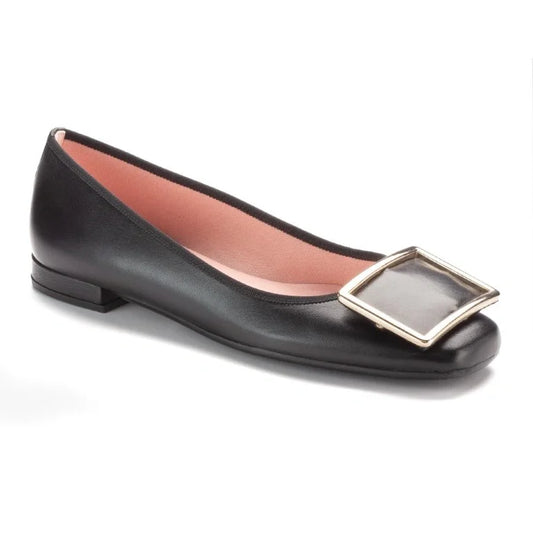 Stylish Black Soft Leather Flats for Teen/Women by Pretty Ballerinas, perfect for any occasion.