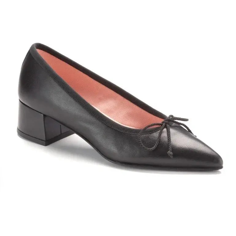 Black soft leather heel for teens and women by Pretty Ballerinas, London Kids. Made from soft leather in Spain.