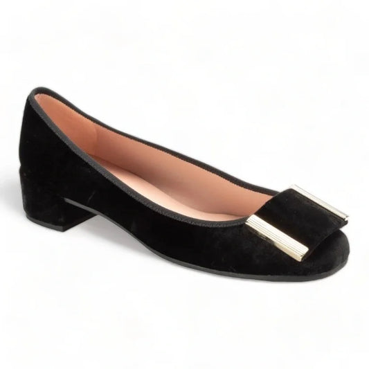 Black velvet heel for teen women by Pretty Ballerinas - elegant and versatile.