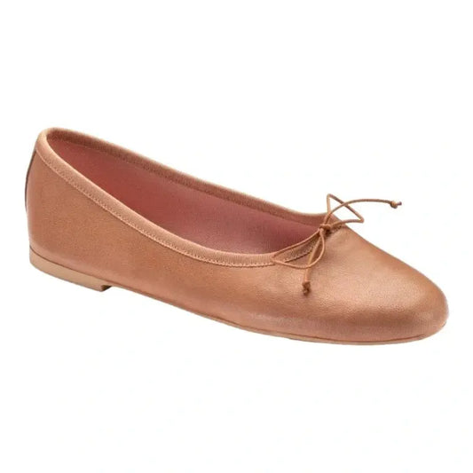 Nude soft leather flats for teen women by Pretty Ballerinas, perfect for any occasion.