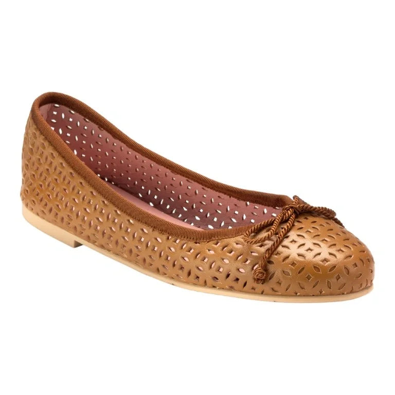 Stylish tan soft leather flats for teen girls and women by Pretty Ballerinas