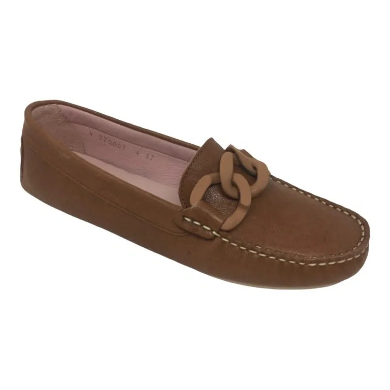 Soft leather tan loafers by Pretty Ballerinas in SAL color