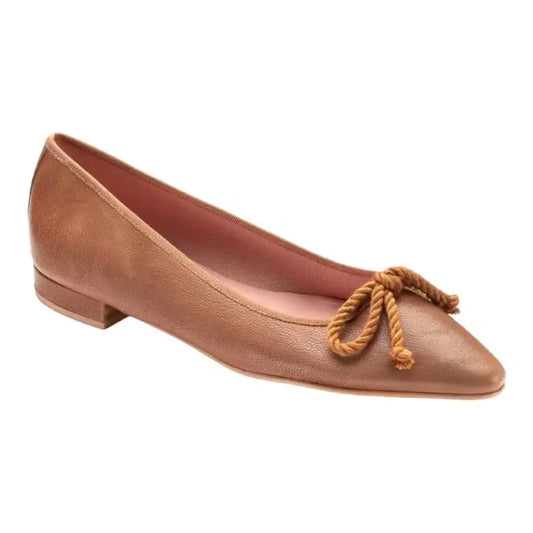 Nude soft leather flats for teens and women by Pretty Ballerinas, featuring a bow detail.