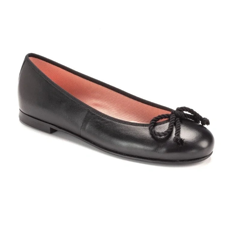 Black soft leather flats for teens and women by Pretty Ballerinas.