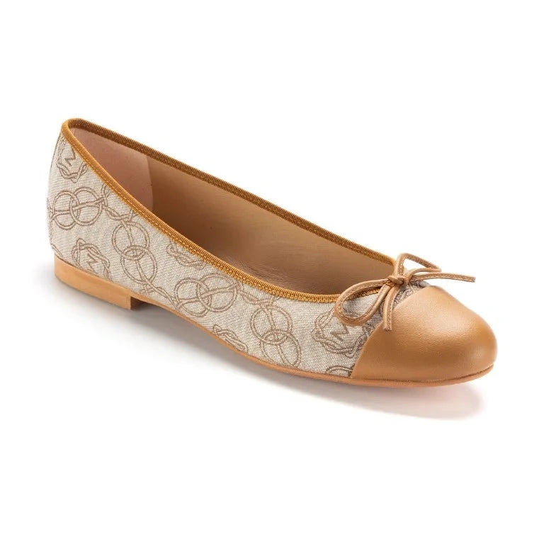 Tan soft leather flats for teen women by Pretty Ballerinas - ballet flats with bow