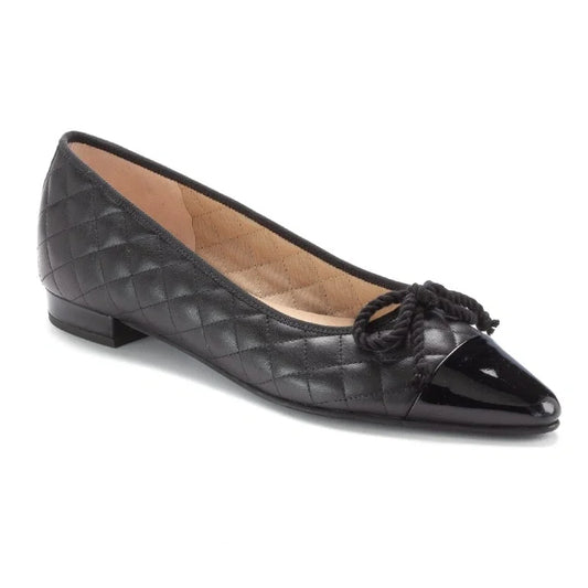 Stylish black soft leather flats for teens and women by Pretty Ballerinas