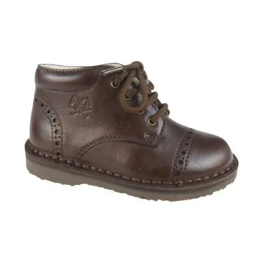 Brown soft leather lace shoes for toddler boy girl by London Kids, made in Italy.