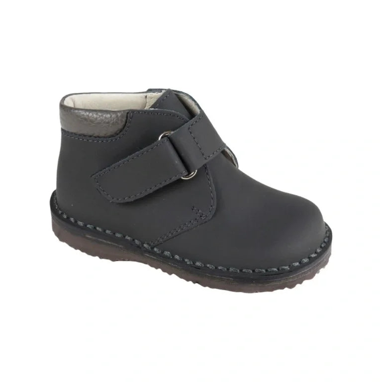 Gray Sahara Leather Velcro shoes for toddlers and boys by London Kids - high-quality footwear crafted in Italy.