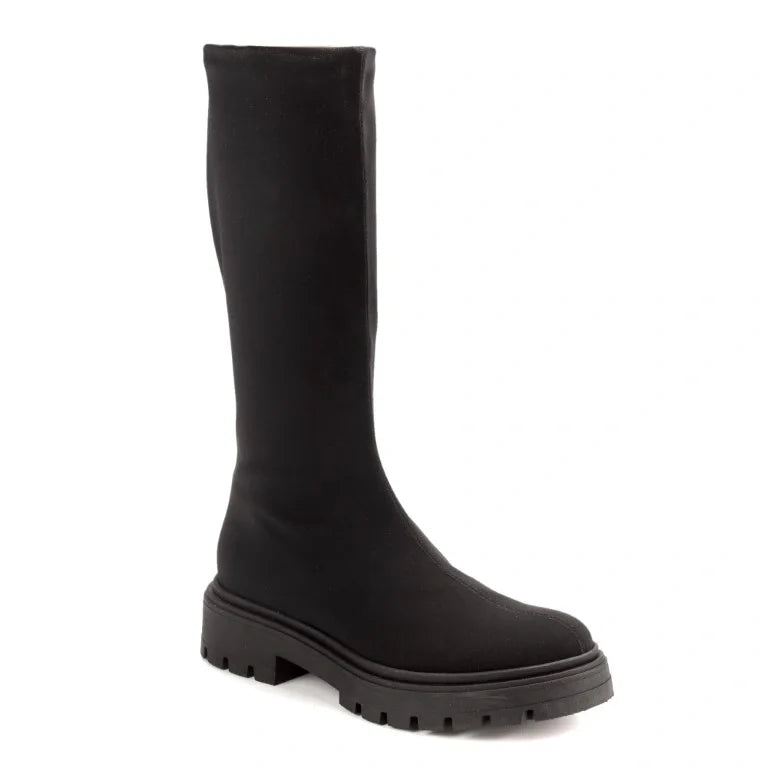 Black soft leather boots for girl by London Kids - trendy and comfortable.