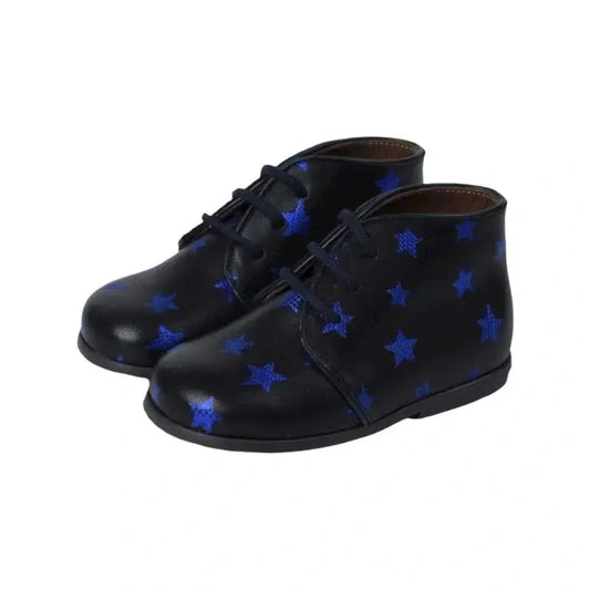 Soft leather lace shoes in blue with white stars for toddlers by Pepe.