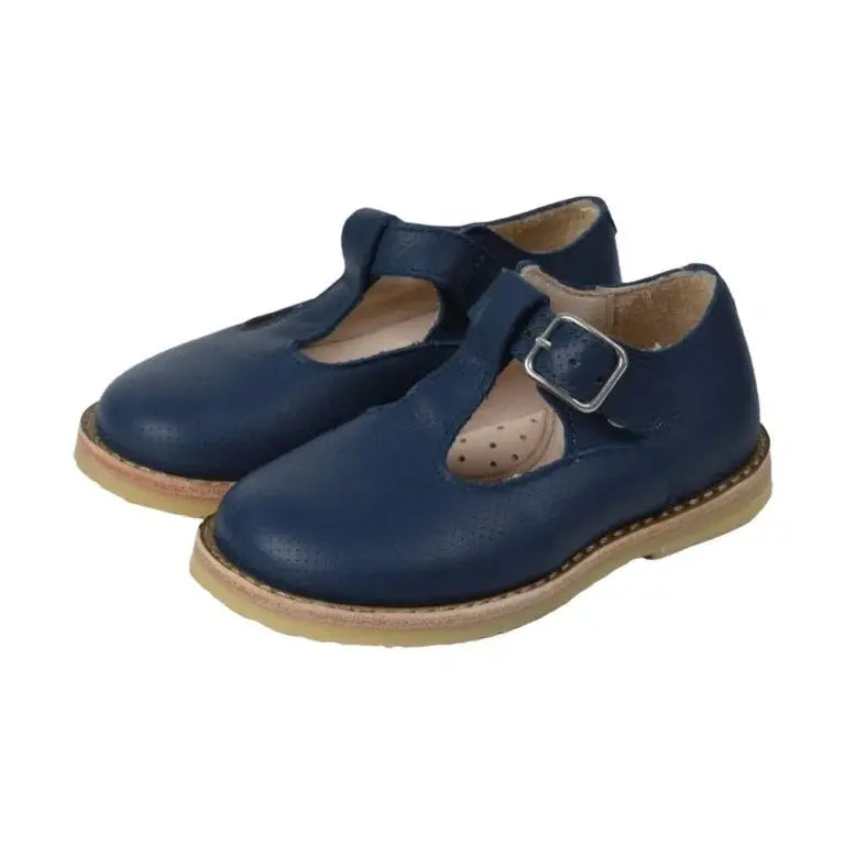 Navy Soft Leather Strap shoes for boys and girls by Manuela de Juan - pretty ballerinas, casual wear.