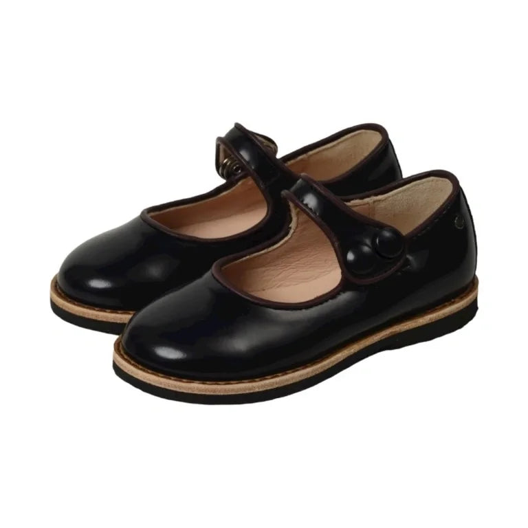 Navy polished leather strap shoes for girls by Manuela de Juan - Ariana, Pretty Ballerinas in navy color, ideal for casual occasions.