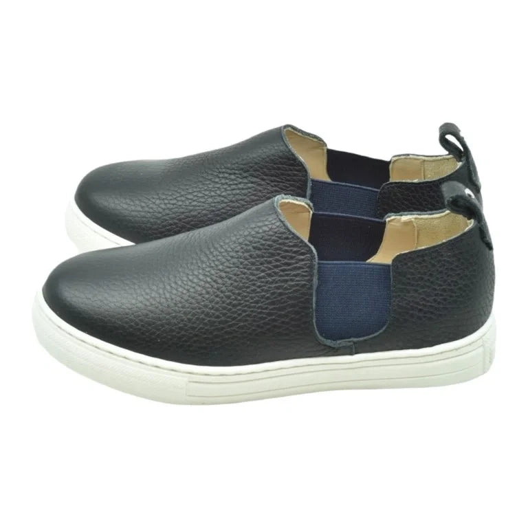 Navy soft leather sneaker for girl by Manuela de Juan - casual summer shoe