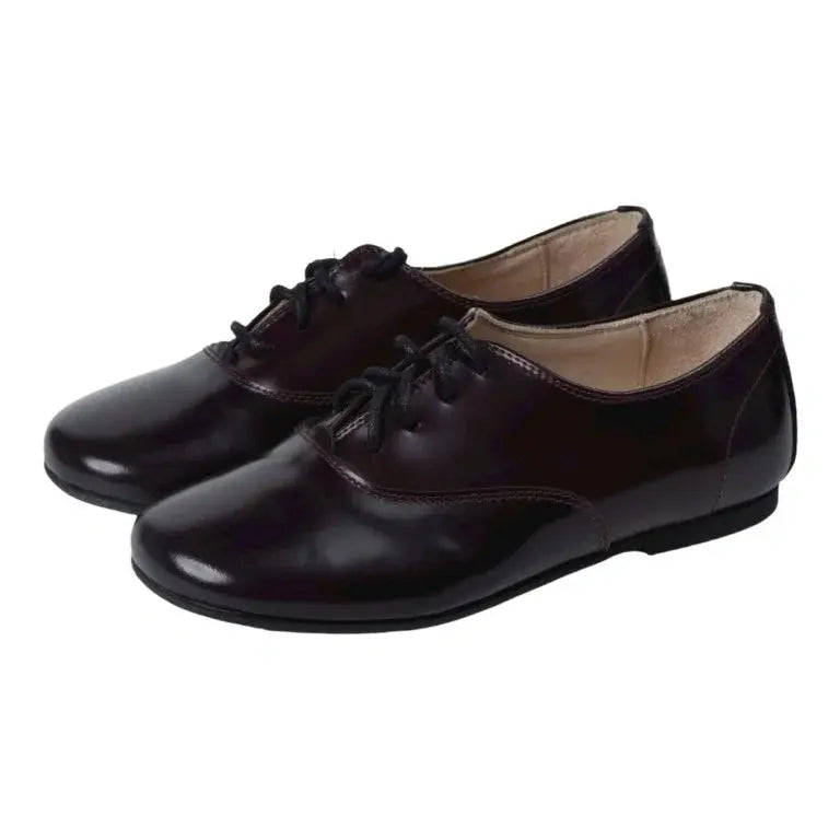 Stylish Bordo polished leather lace shoes for girls by Manuela de Juan