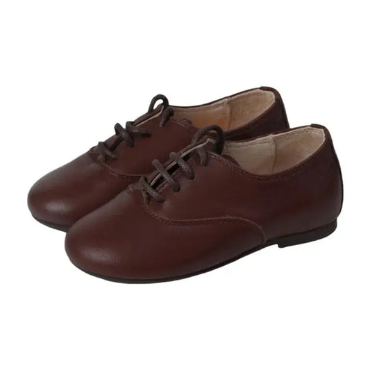 Brown soft leather lace shoes for girls by Manuela de Juan - casual wear