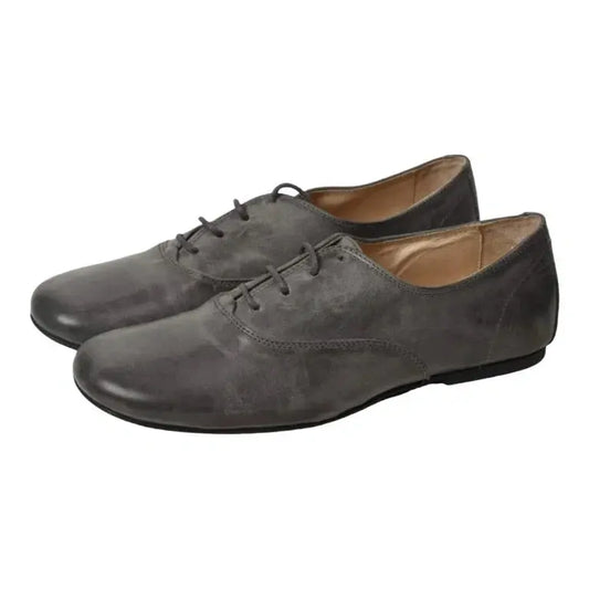 Gray soft leather lace shoes for girls by Manuela de Juan - Derby, made from premium soft leather in Spain.