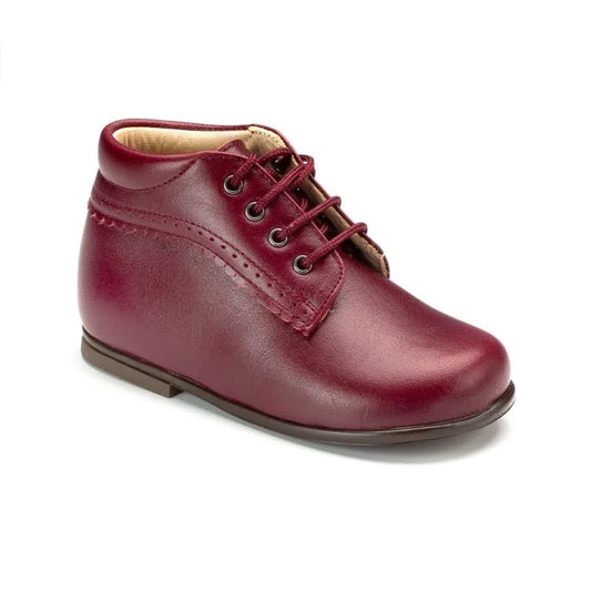 Soft leather lace toddler shoes in Bordo color by Beberlis