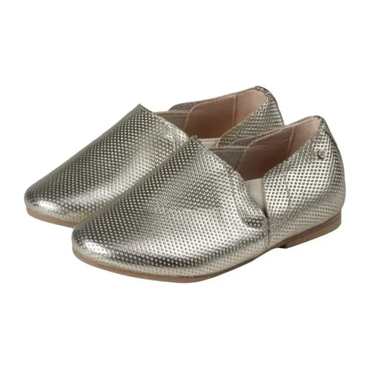 Gold soft leather slip on for girl or boy by Manuela de Juan - Grace, slipper shoe crafted in Spain from premium materials.