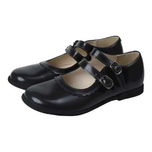 Stylish gray polished leather strap shoes for girls by Manuela de Juan