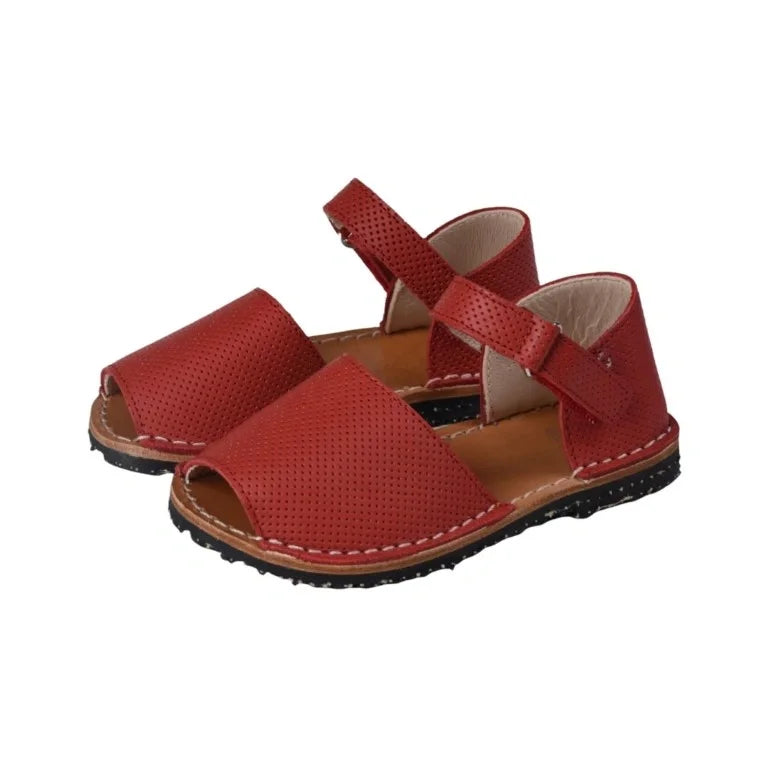 Red soft leather strap sandals for girls by Manuela de Juan