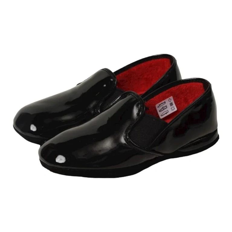 Black patent leather slipper for boy or girl by Froment Leroyer - comfortable and stylish option for any occasion.