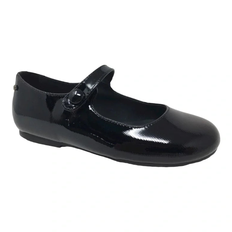 Elegant black patent leather strap for girls by Manuela de Juan, perfect for dress occasions.